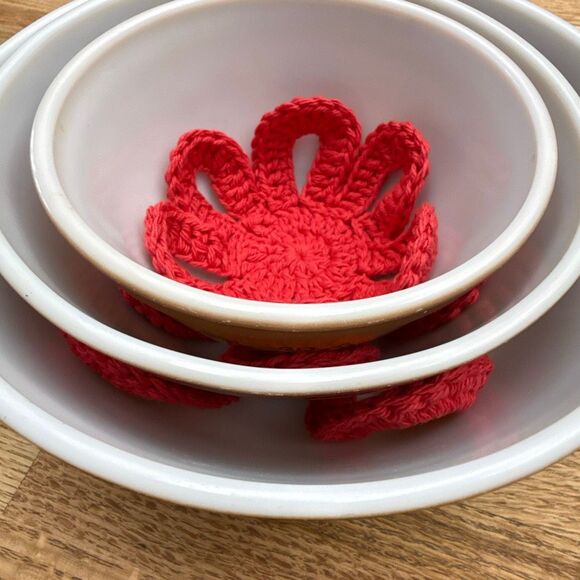 Handmade crochet dish separators - Picture 1 of 10